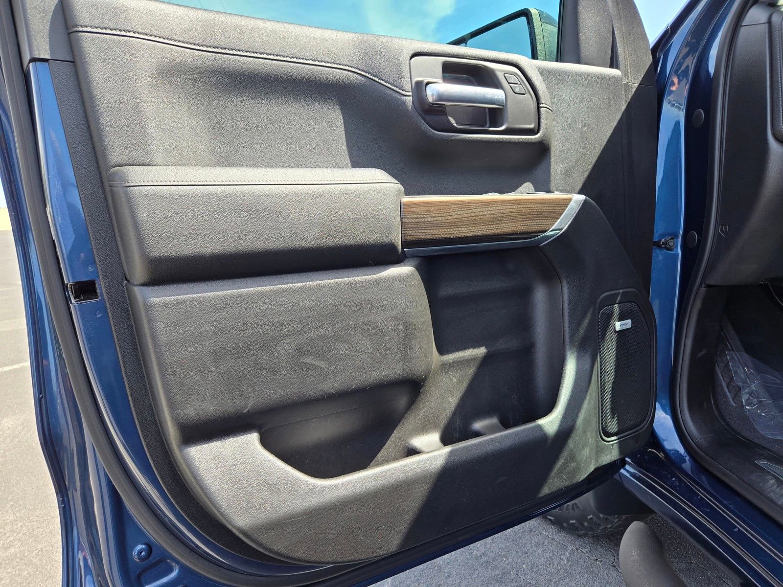 Used 2019 Chevrolet Silverado 1500 LT Trail Boss AWD/4WD image 13