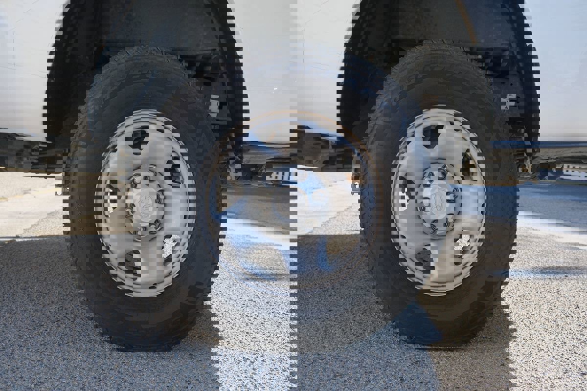 Used 2022 Toyota Tacoma SR image 32