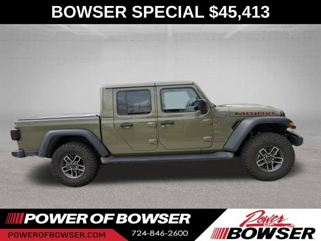 Used 2025 Jeep Gladiator Mojave w/ Convenience Group AWD/4WD image 8