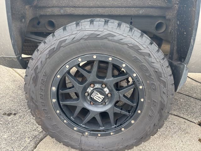 Used 2017 Chevrolet Silverado 1500 LTZ Z71 w/ LTZ Plus Package image 13