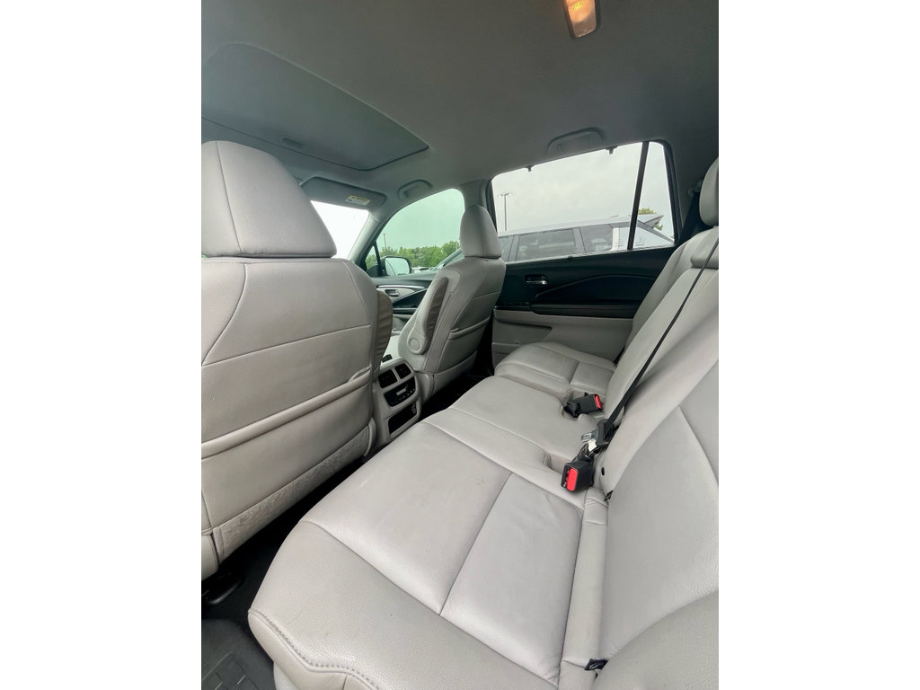 Used 2021 Honda Pilot Special Edition image 11