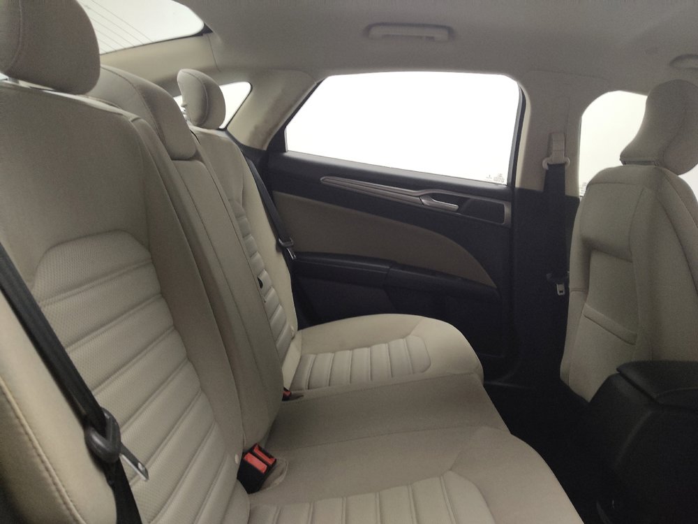 Used 2018 Ford Fusion S image 19