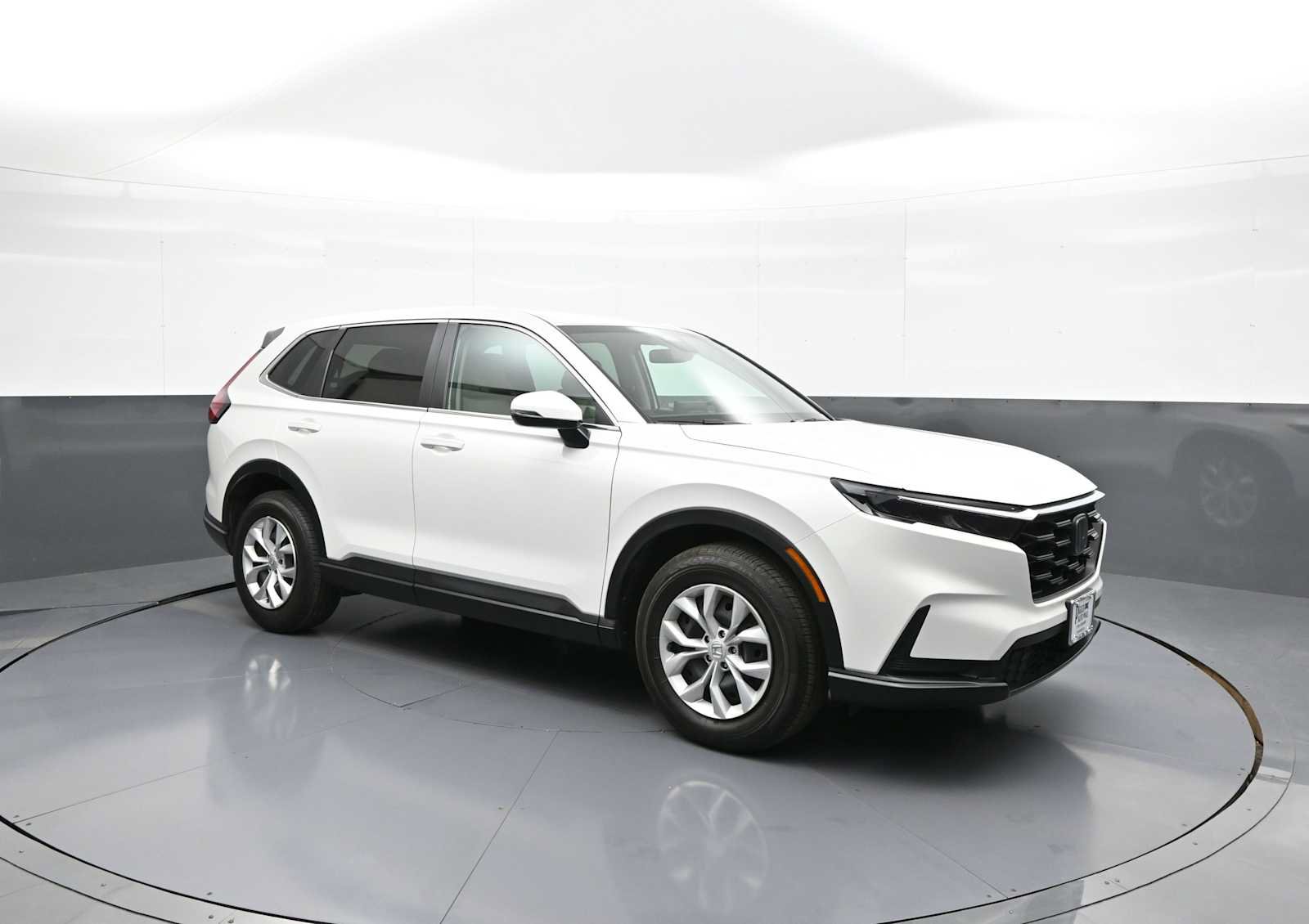Certified 2025 Honda CR-V LX image 4
