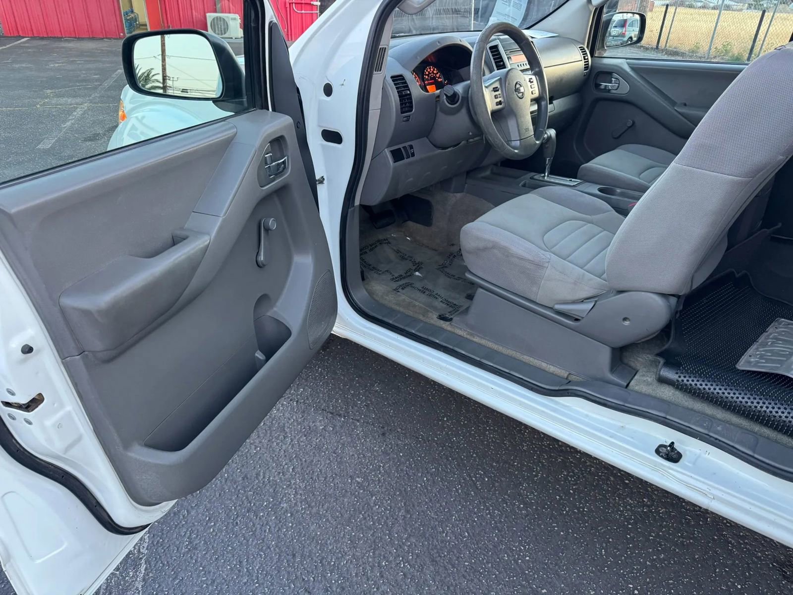 Used 2014 Nissan Frontier S RWD image 17