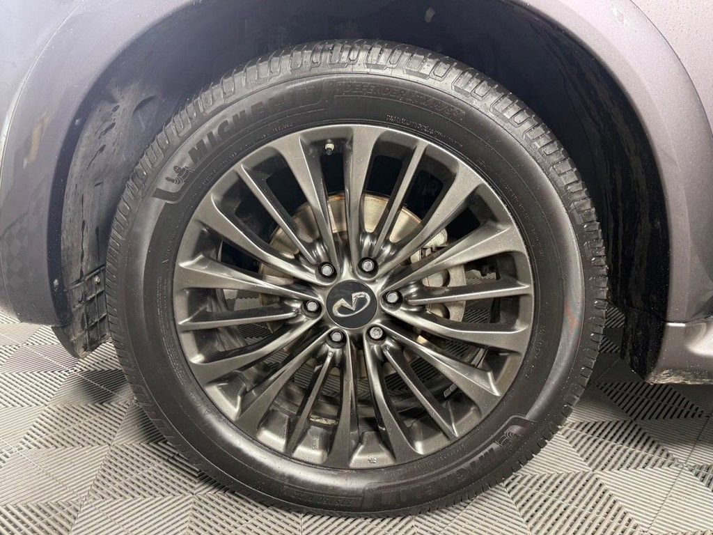 Certified 2024 INFINITI QX80 Sensory image 12