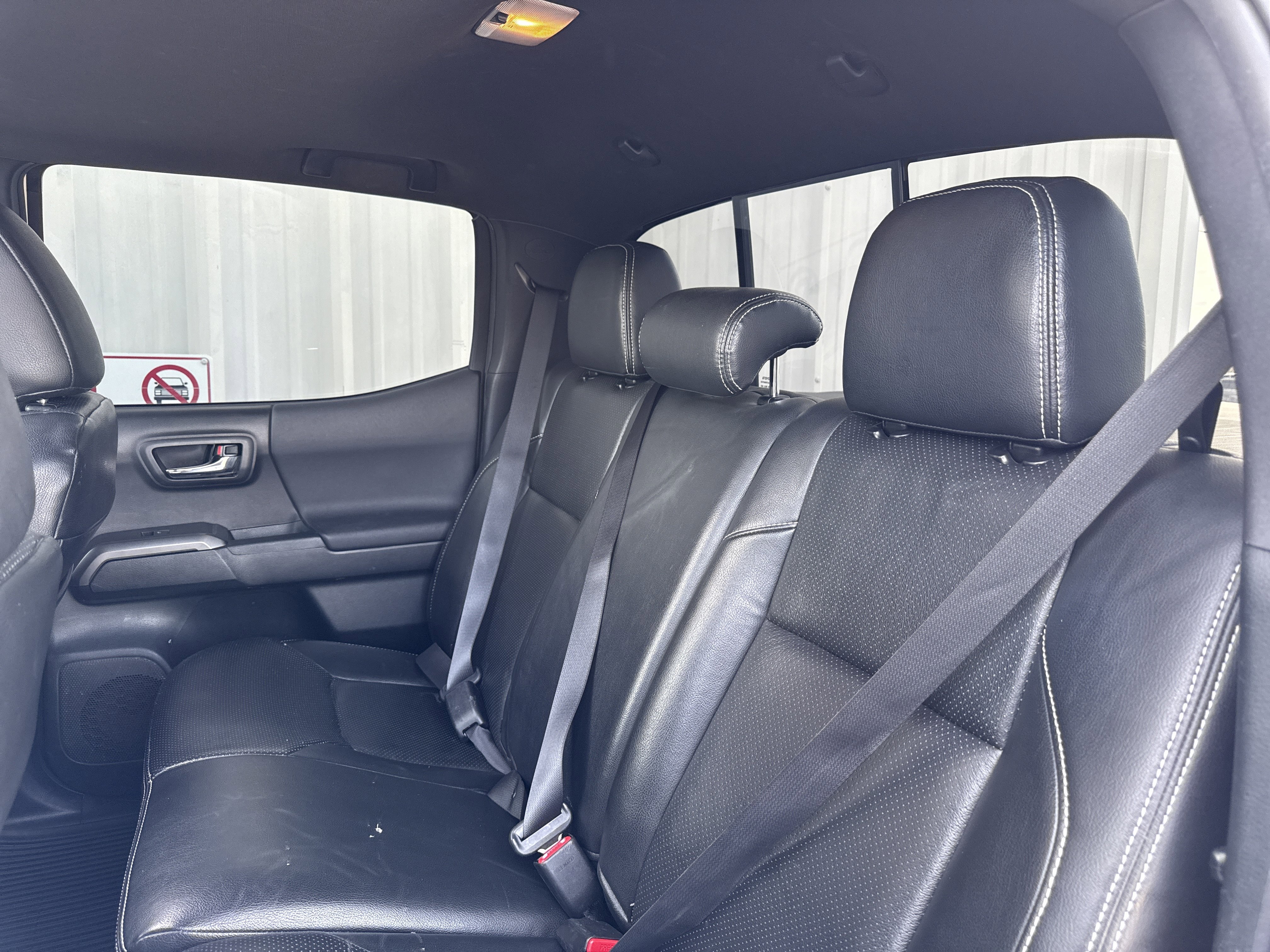 Used 2017 Toyota Tacoma TRD Sport w/ Premium & Technology Package image 23