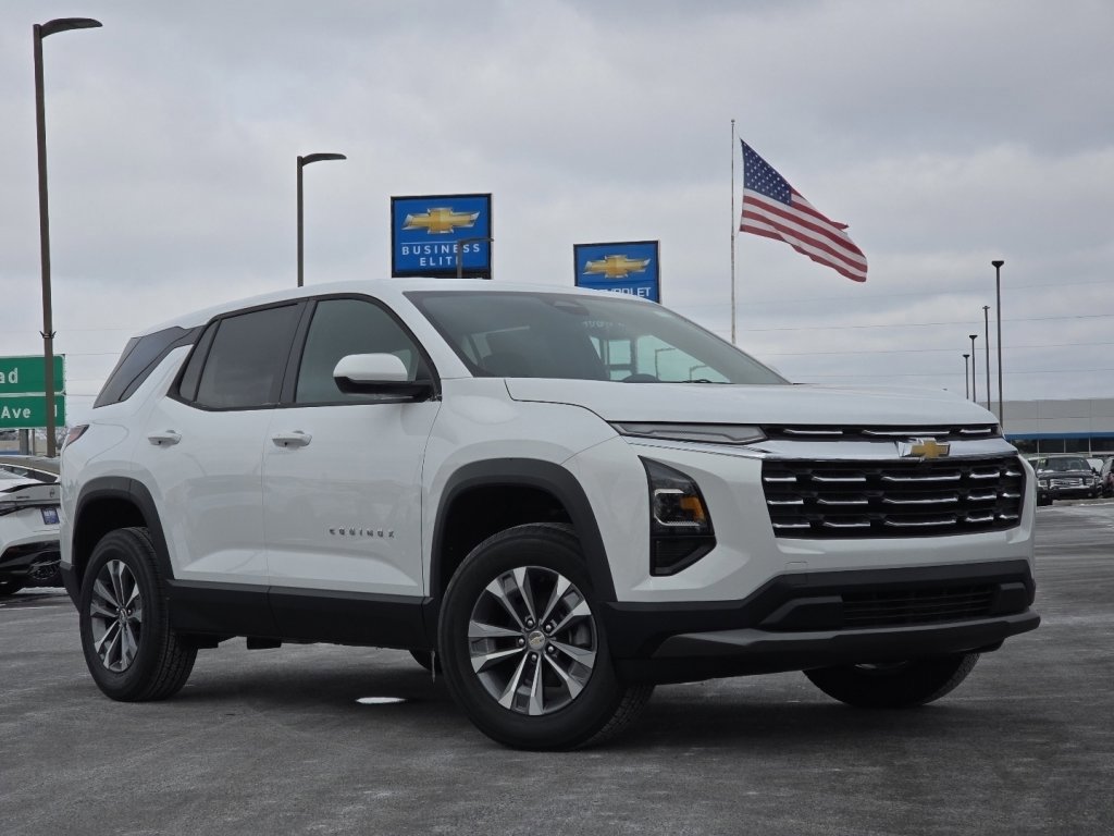 New 2026 Chevrolet Equinox LT image 2