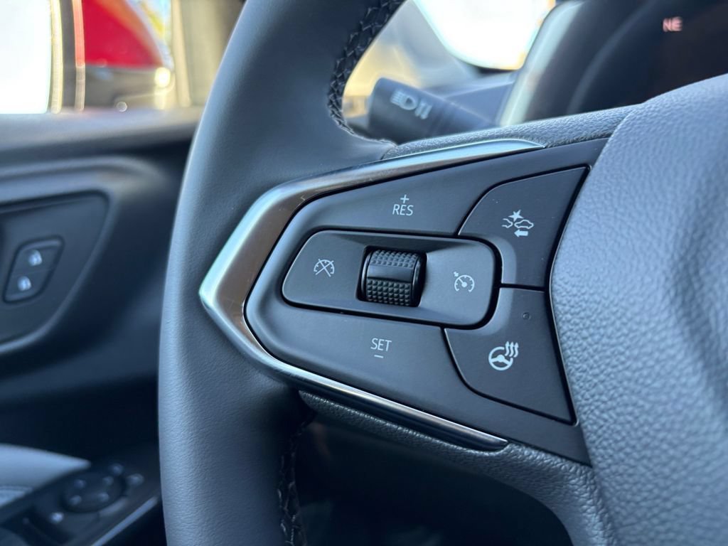 New 2026 Chevrolet Trax LT w/ Driver Confidence Package FWD image 16