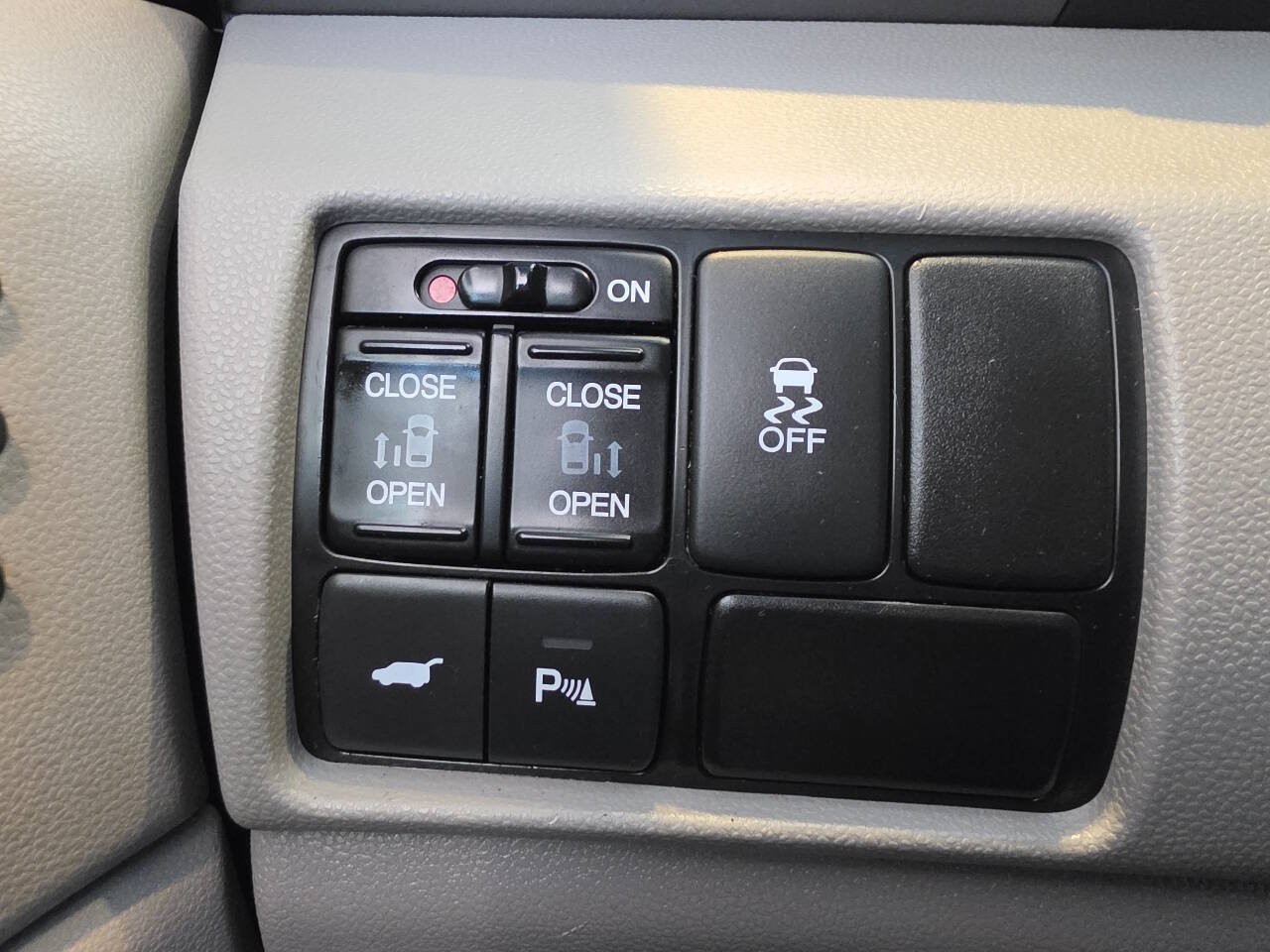 Used 2012 Honda Odyssey Touring Elite image 52