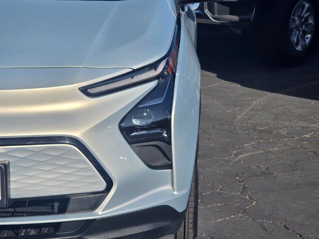 Certified 2023 Chevrolet Bolt LT w/ Infotainment Package FWD image 3