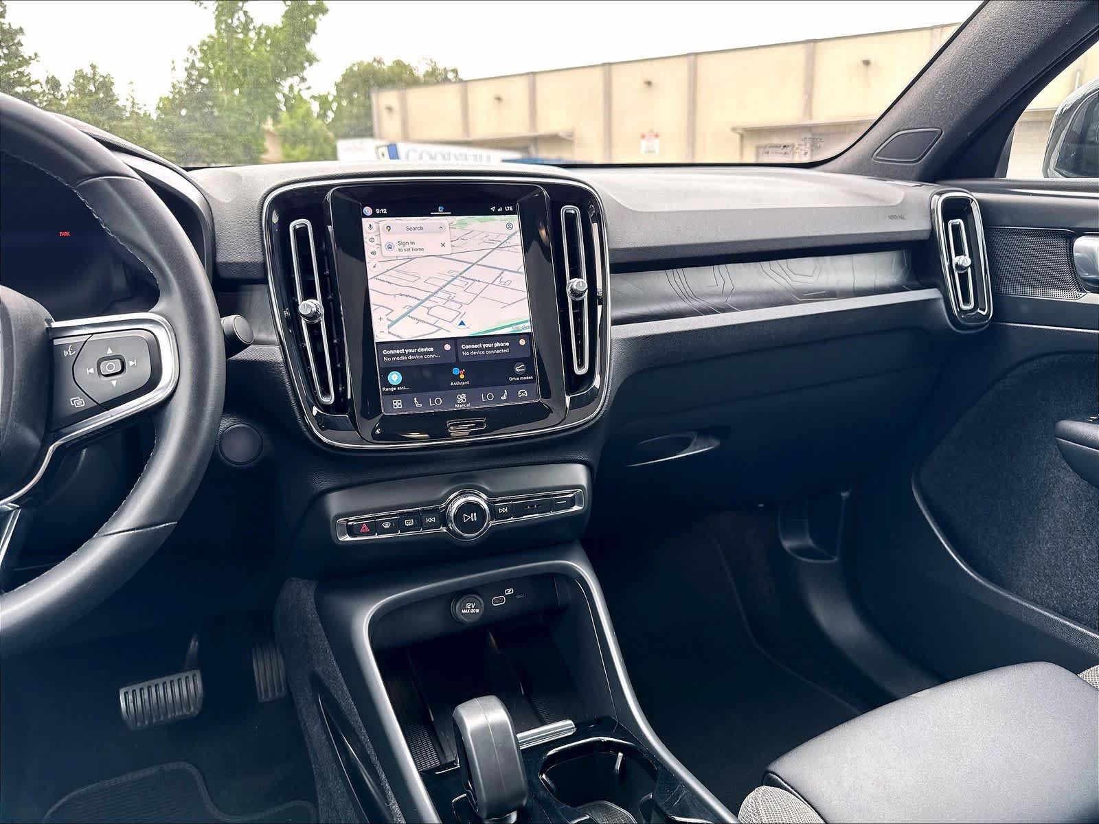 Used 2023 Volvo C40 Recharge Core AWD/4WD image 9
