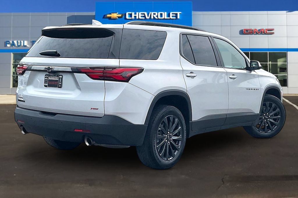 Used 2022 Chevrolet Traverse RS FWD image 6