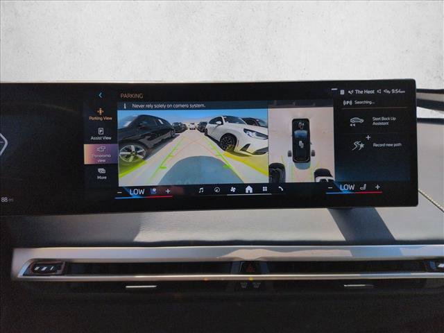 Used 2024 BMW iX xDrive50 w/ Premium Package AWD/4WD image 14