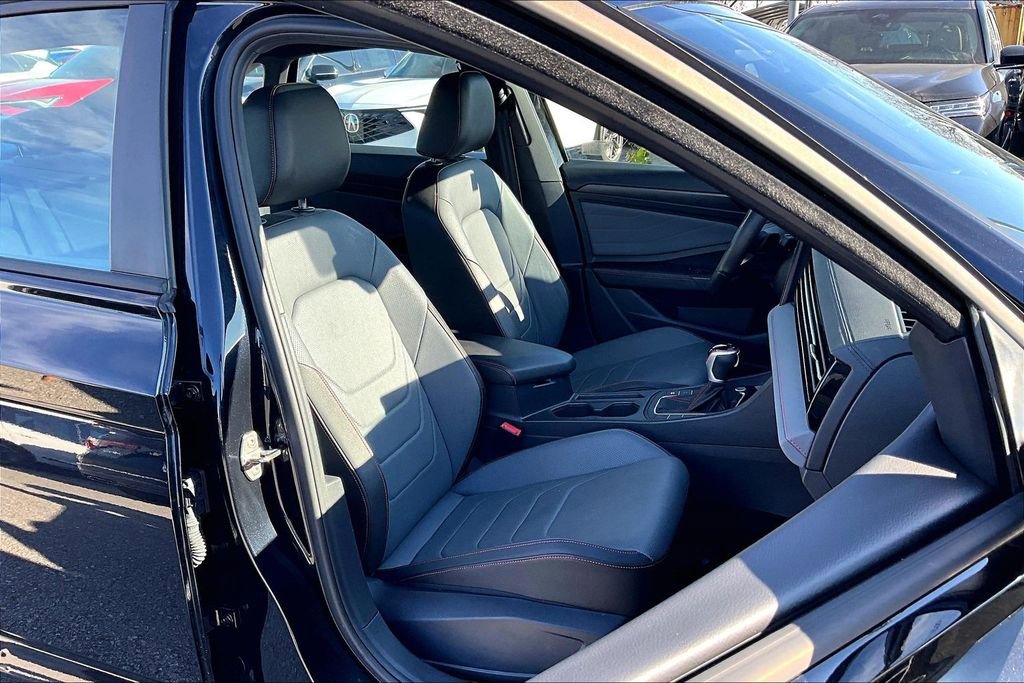 Used 2025 Volkswagen Jetta GLI Autobahn image 10