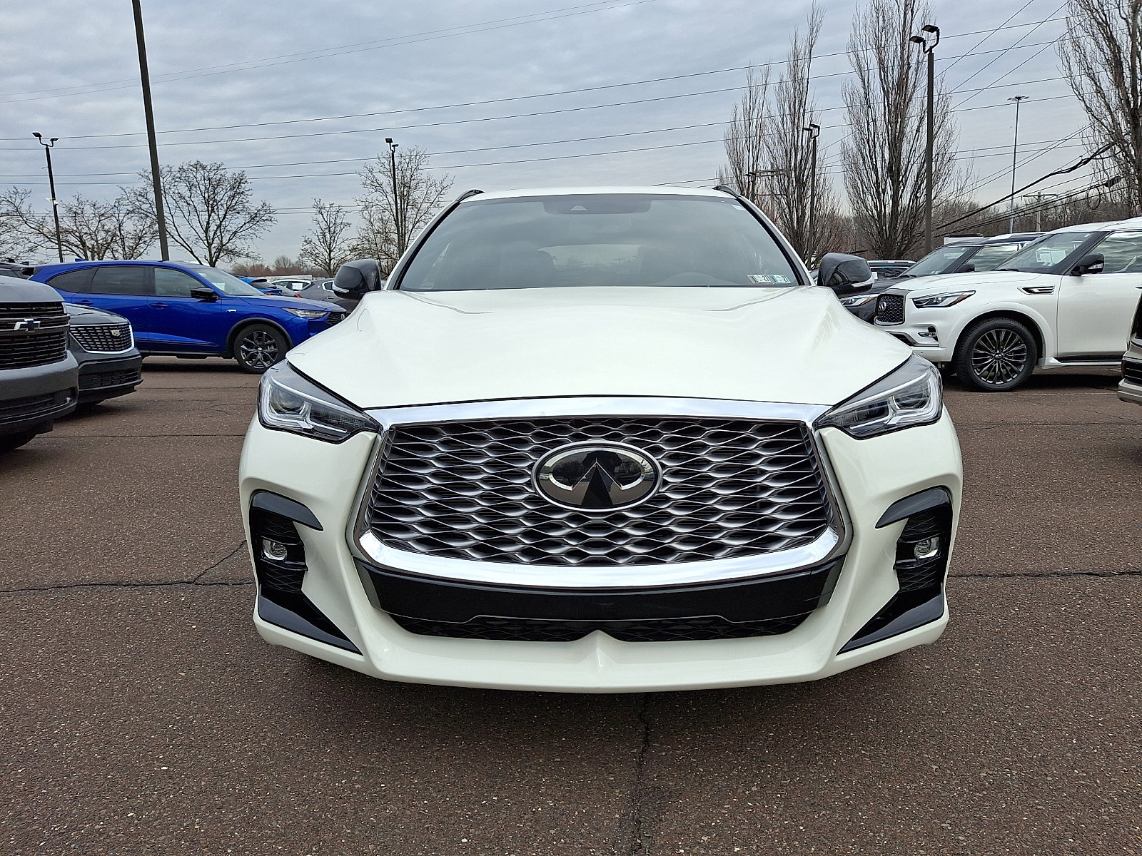 Certified 2023 INFINITI QX55 Luxe w/ Cargo Package image 2