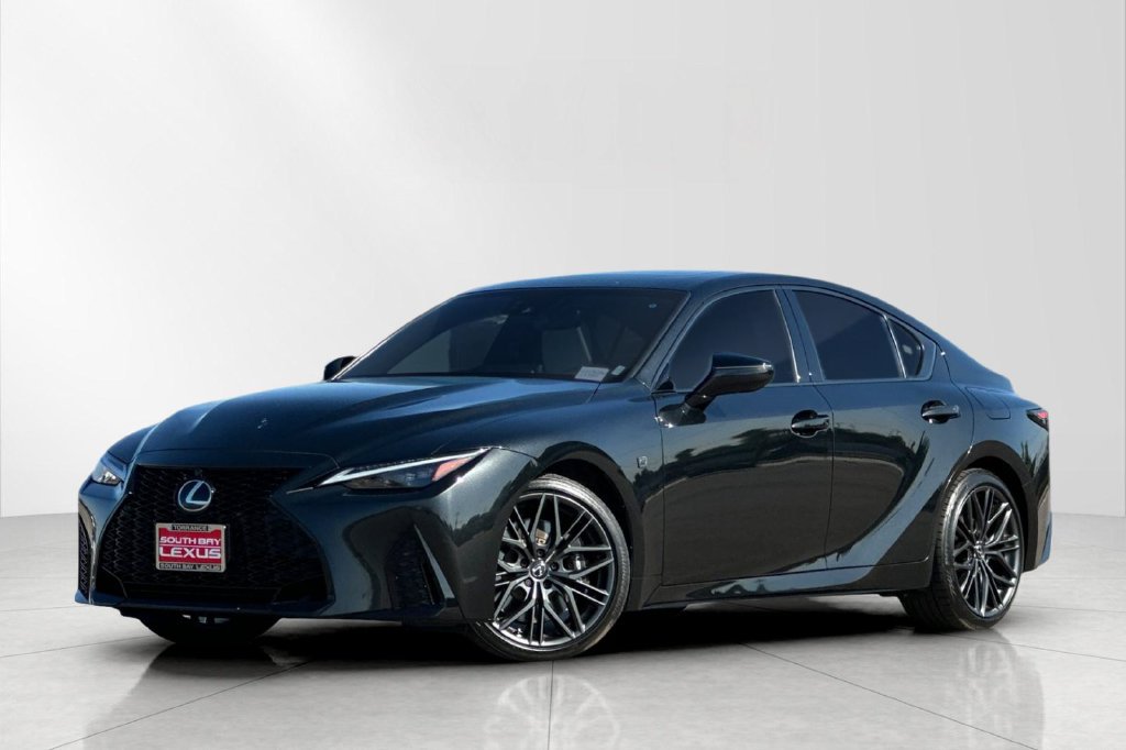 Used 2025 Lexus IS 500 RWD image 2