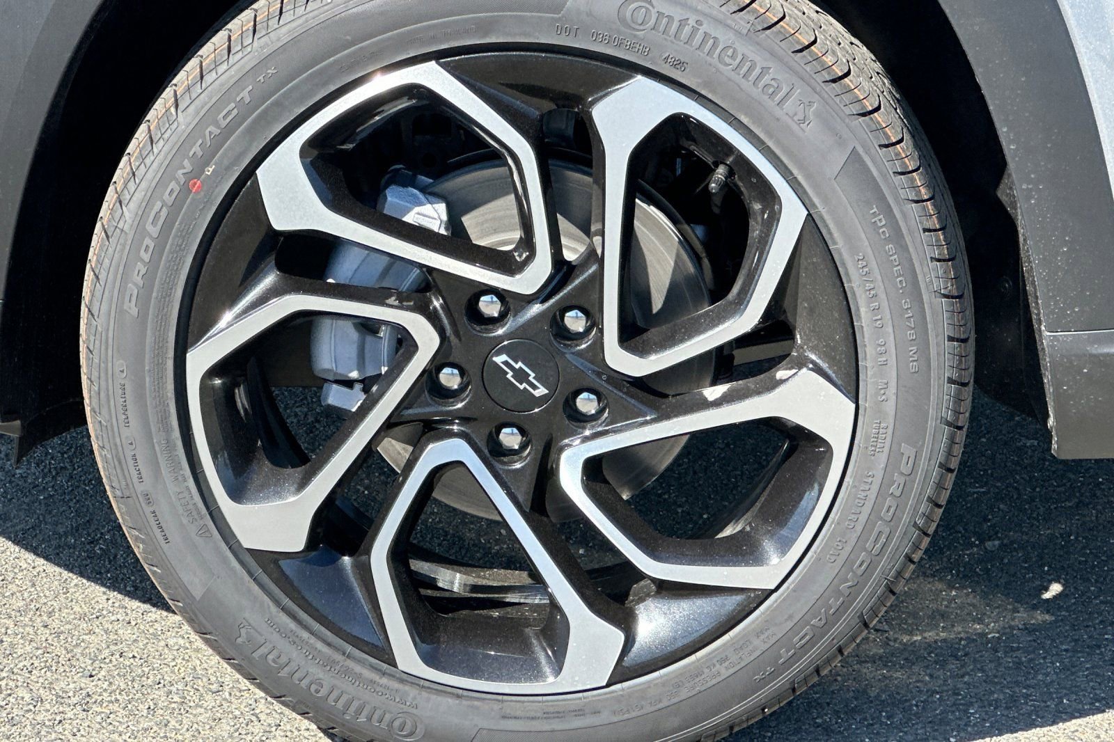 New 2026 Chevrolet Trax RS w/ Driver Confidence Package image 32