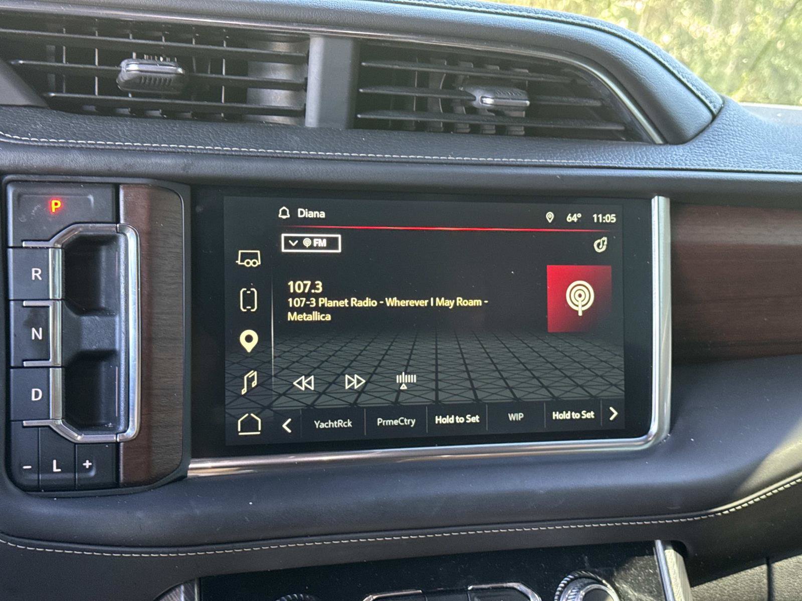 Used 2024 GMC Yukon Denali Ultimate w/ LPO, Floor Liner Package AWD/4WD image 19