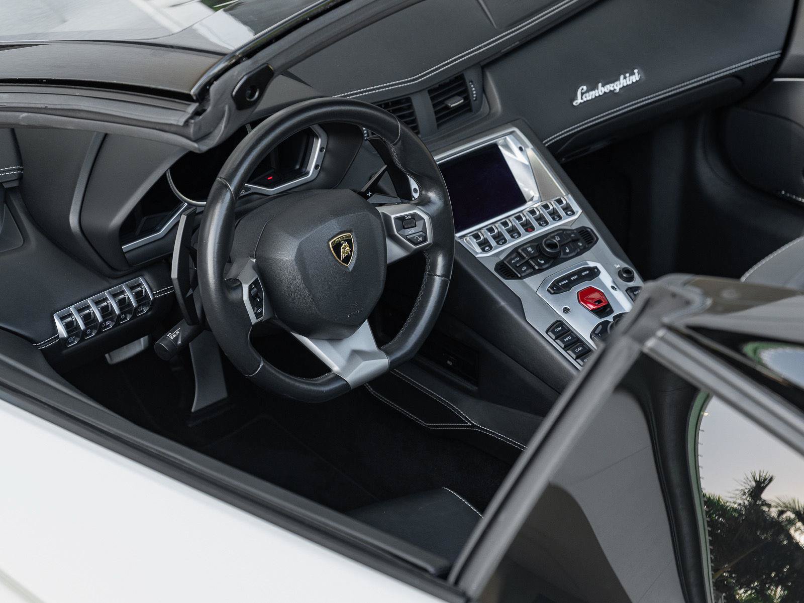 Used 2016 Lamborghini Aventador LP 700-4 AWD/4WD image 12