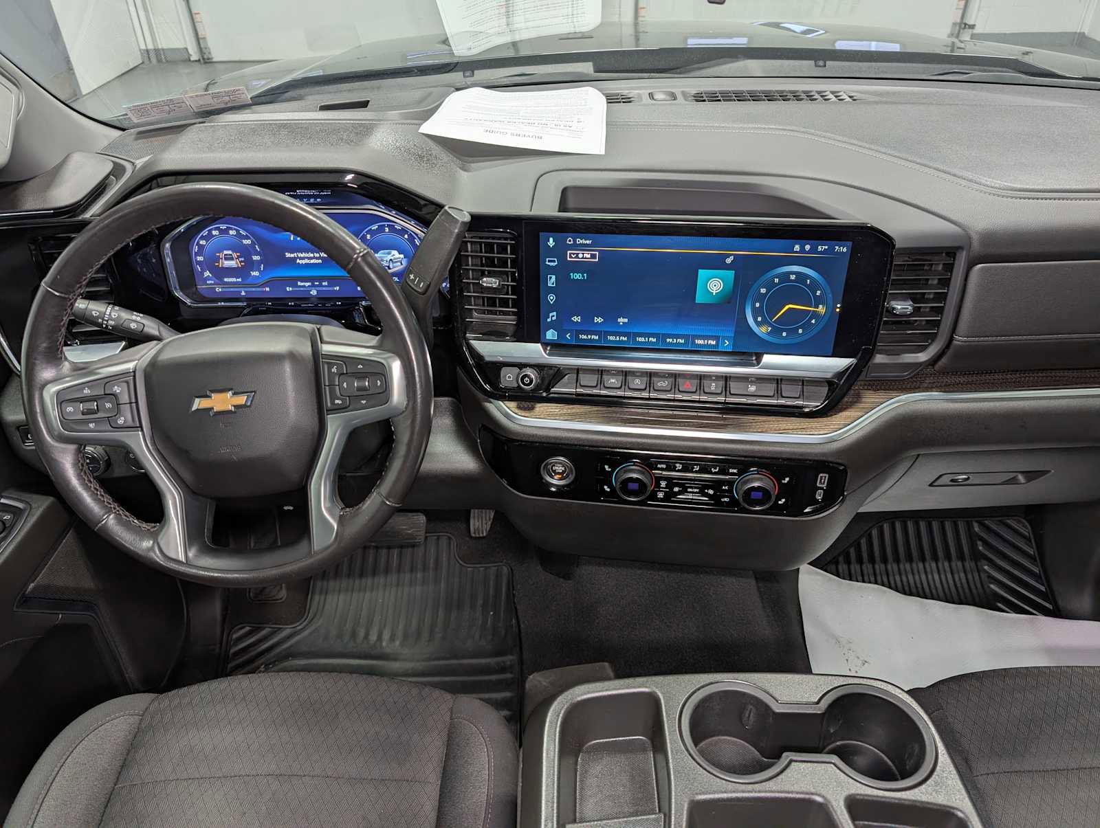 Certified 2022 Chevrolet Silverado 1500 LT AWD/4WD image 5