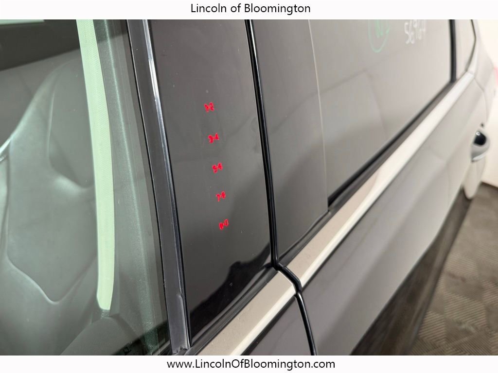 Used 2022 Ford Edge Titanium image 12