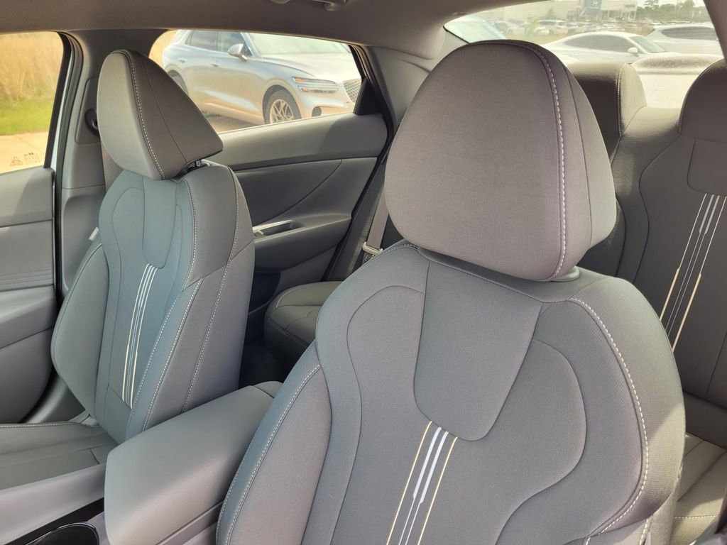 New 2026 Hyundai Elantra Blue FWD image 20