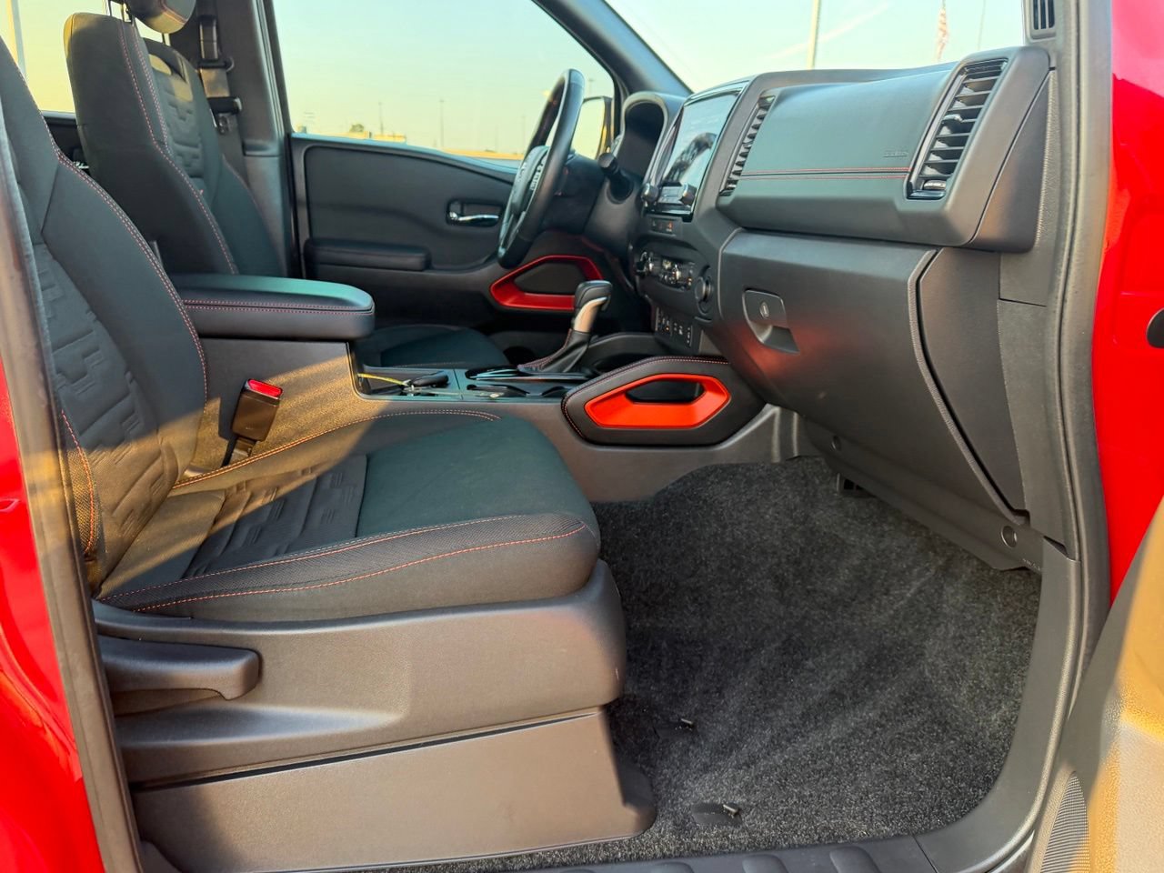 Certified 2024 Nissan Frontier PRO-4X w/ Pro Convenience Package AWD/4WD image 37