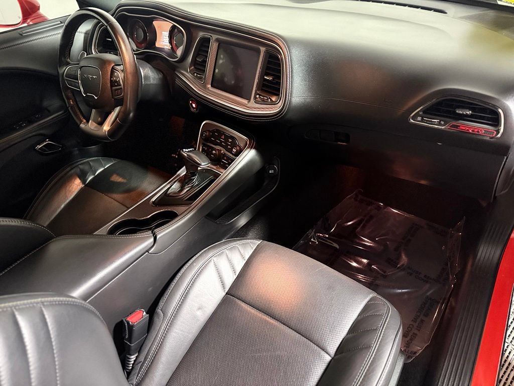 Used 2020 Dodge Challenger SRT Hellcat w/ Plus Package RWD image 25