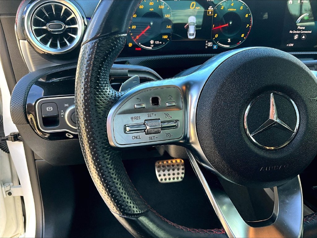 Used 2022 Mercedes-Benz CLA 250 image 11