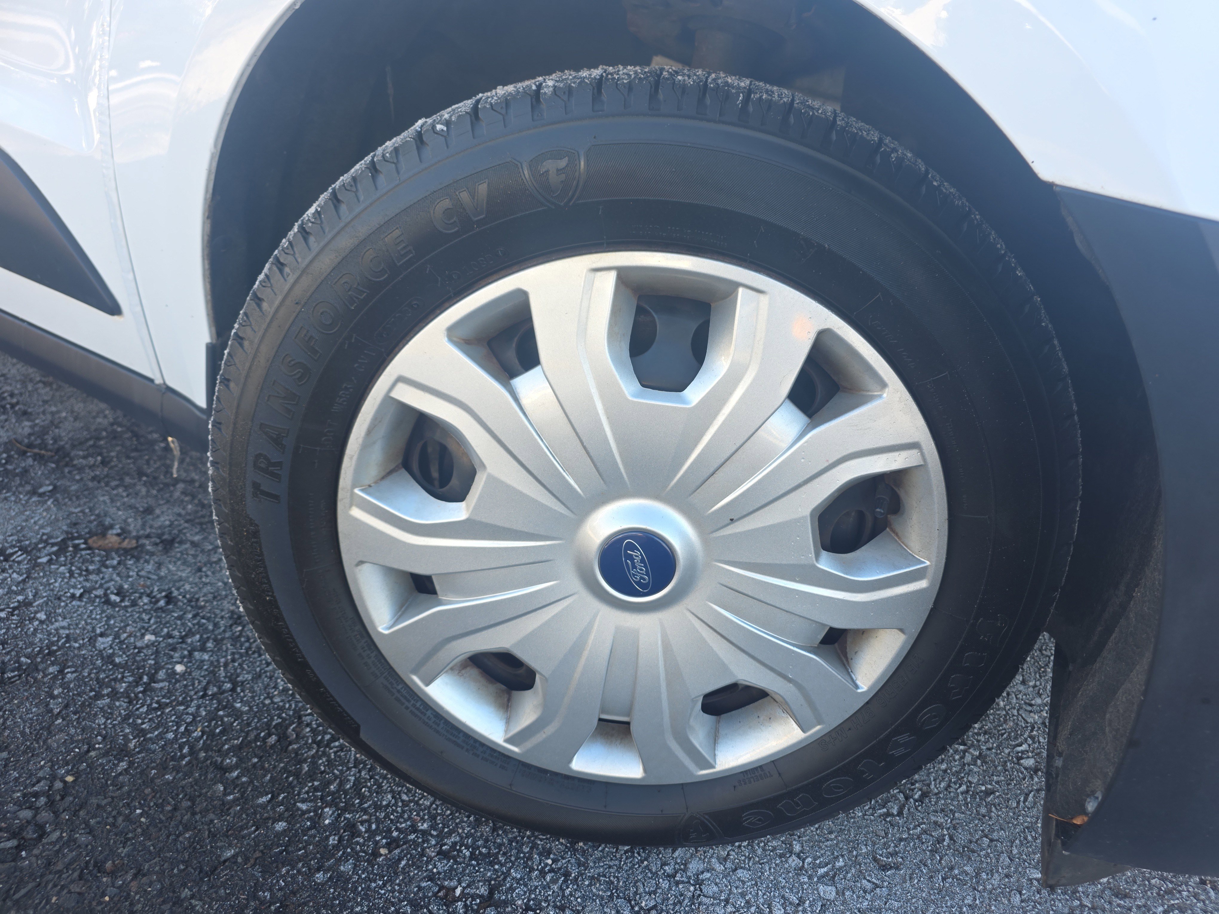 Used 2019 Ford Transit Connect XL image 10