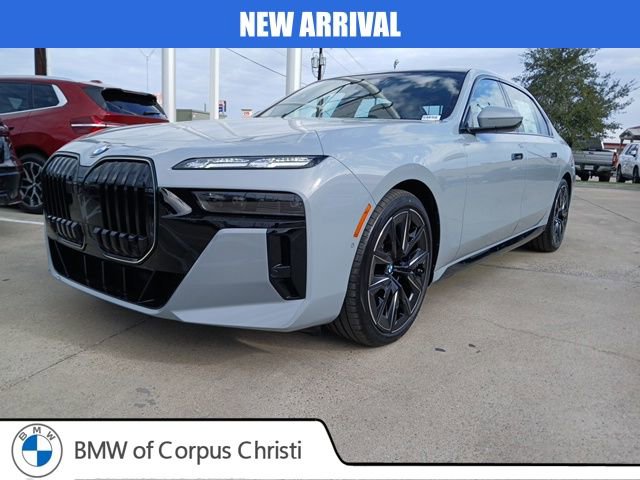 Used 2026 BMW 740i xDrive image 3