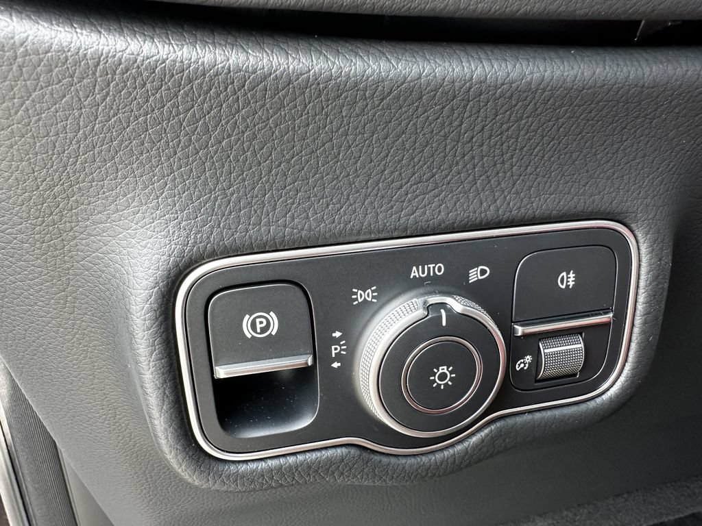 Certified 2025 Mercedes-Benz G 550 image 35
