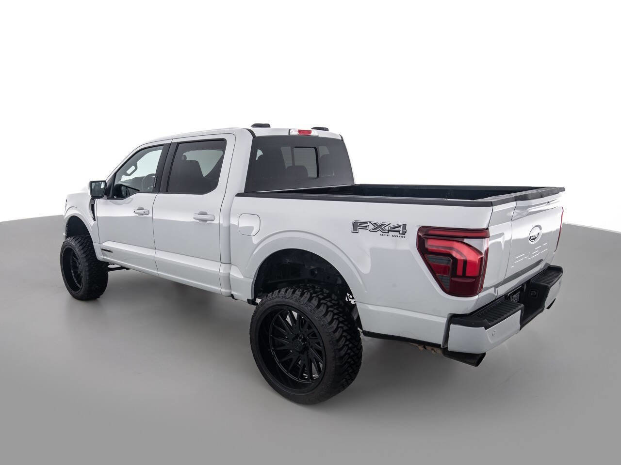 Used 2024 Ford F150 Lariat w/ Bed Utility Package AWD/4WD image 7