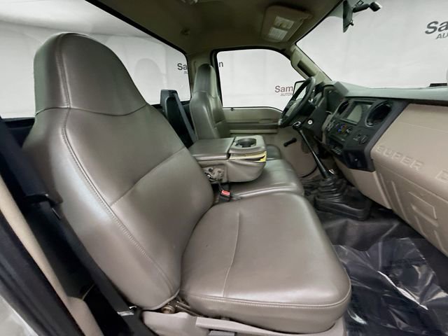 Used 2010 Ford F350 XL image 21