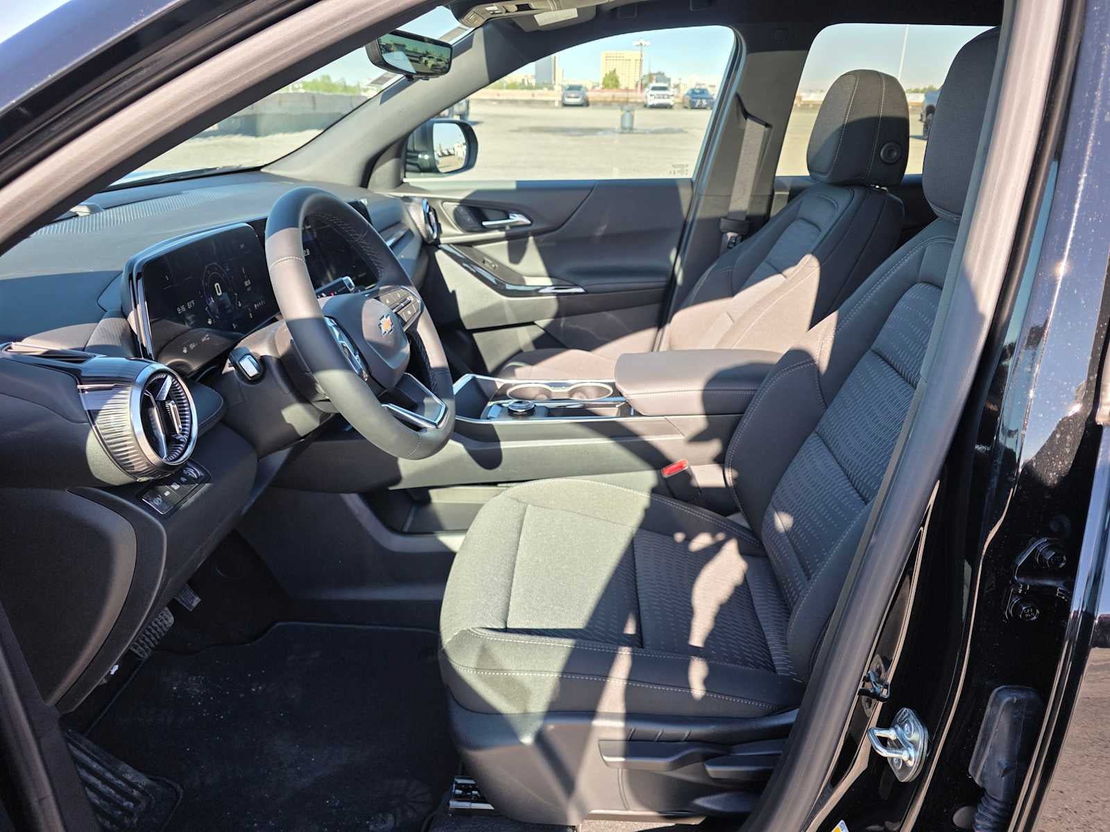 New 2026 Chevrolet Equinox LT w/ Safety and Technology Package AWD/4WD image 20