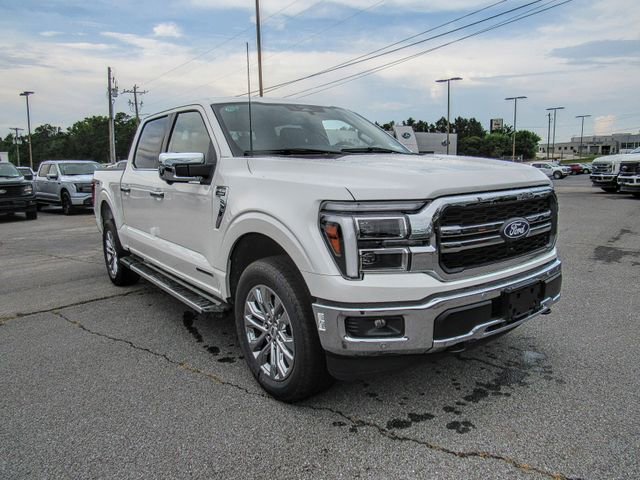 New 2025 Ford F150 Lariat w/ Equipment Group 502A High