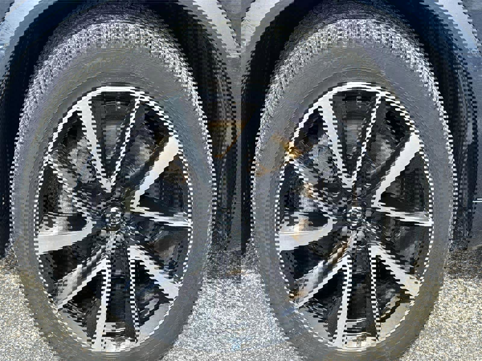 Used 2023 Volvo XC90 B6 Plus w/ Protection Package image 12