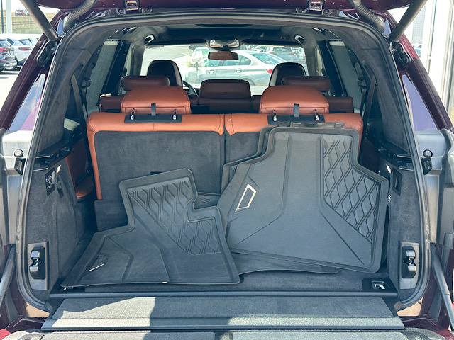 Used 2024 BMW X7 M60i w/ Executive Package AWD/4WD image 11