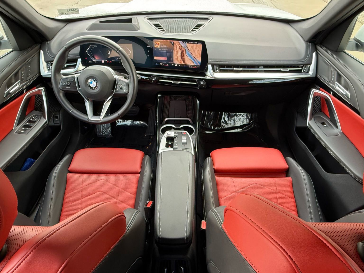 Used 2025 BMW X1 xDrive28i w/ Technology Package image 31