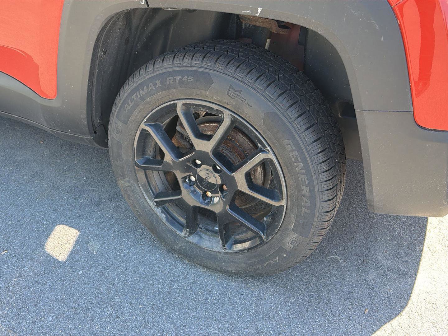 Used 2020 Jeep Renegade Altitude AWD/4WD image 10