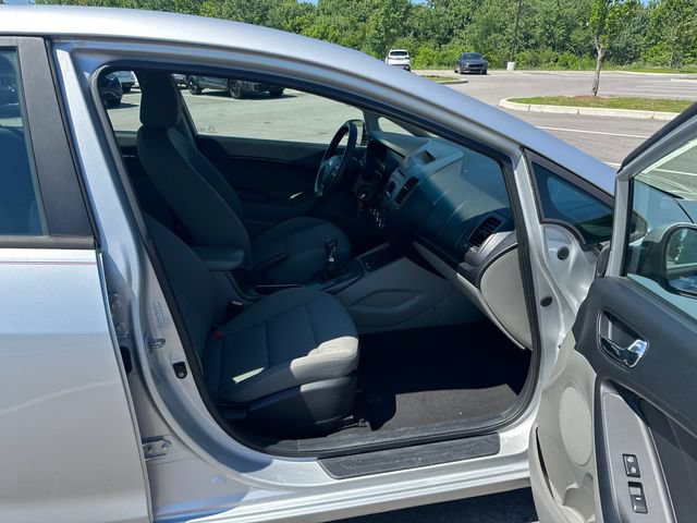 Used 2016 Kia Forte LX FWD image 19