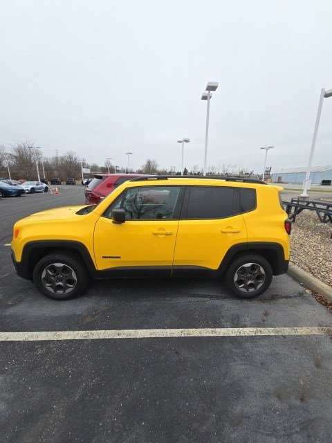 Used 2017 Jeep Renegade Sport w/ Power & Air Group image 3