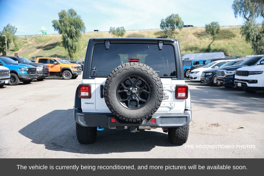 Used 2024 Jeep Wrangler Unlimited image 4