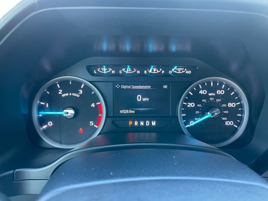 Used 2022 Ford F350 XLT w/ FX4 Off-Road Package AWD/4WD image 9