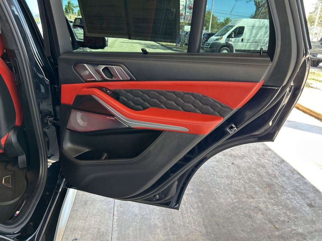 Used 2020 BMW X5 M Competition w/ Executive Package image 34