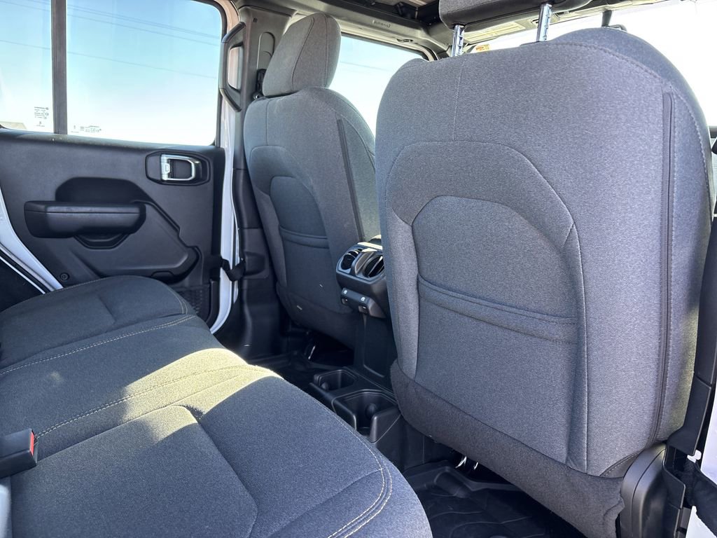 Used 2025 Jeep Wrangler Sport image 19