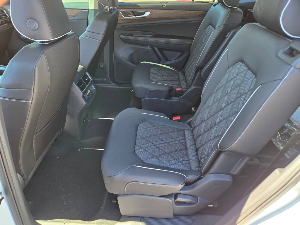 New 2026 Volkswagen Atlas SEL Premium R-Line AWD/4WD image 7