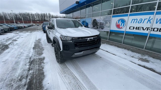 Certified 2024 Chevrolet Colorado Trail Boss w/ Advanced Trailering Package image 2