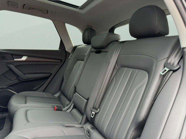 Used 2022 Audi Q5 2.0T Premium image 21