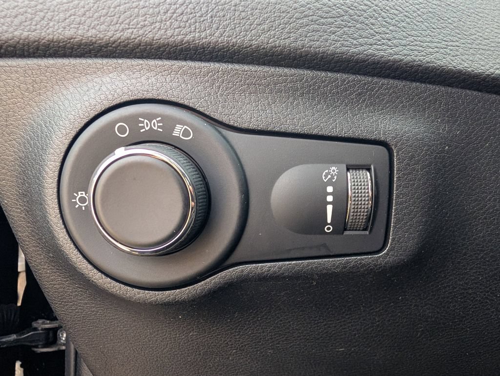 Used 2018 Jeep Compass Sport w/ Cold Weather Group AWD/4WD image 26